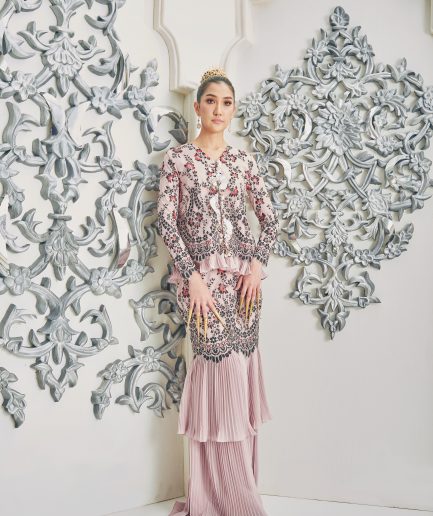 Vanida in Dusty Pink
